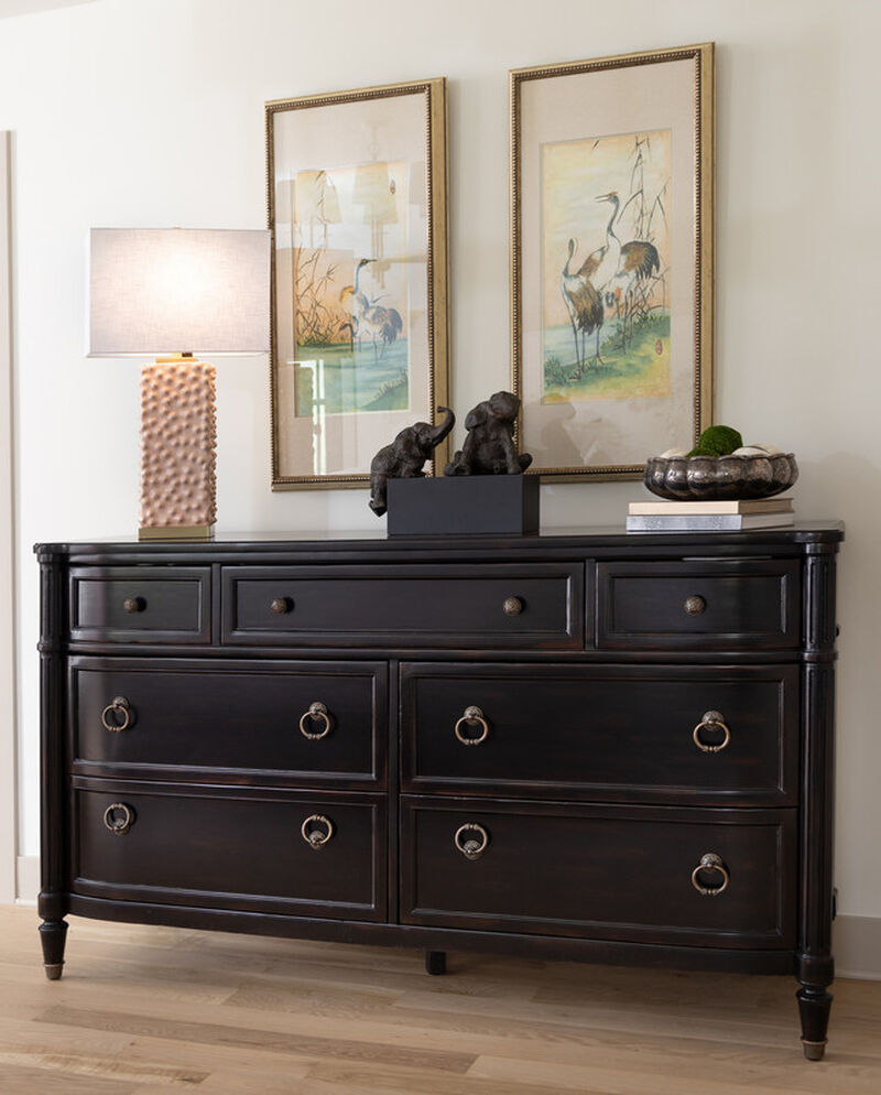 Blushing Embrace Table Lamp