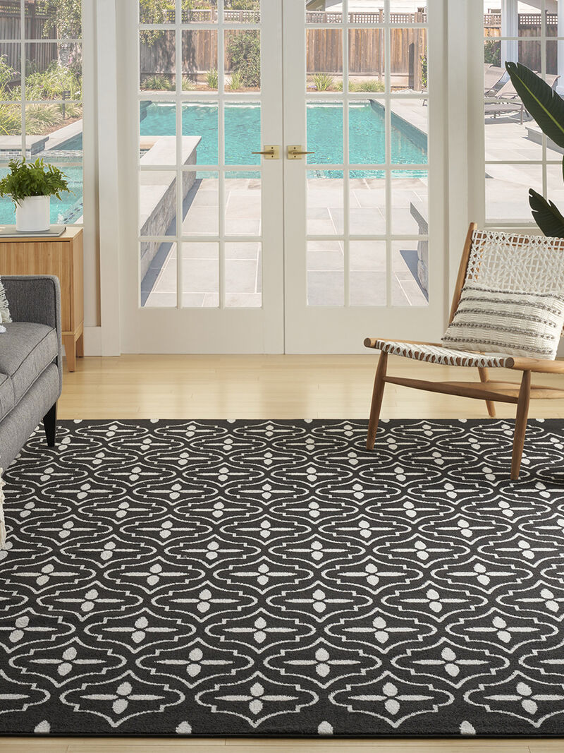 Nourison Essentials NRE04 Black/Ivory 6' x 9' Rug