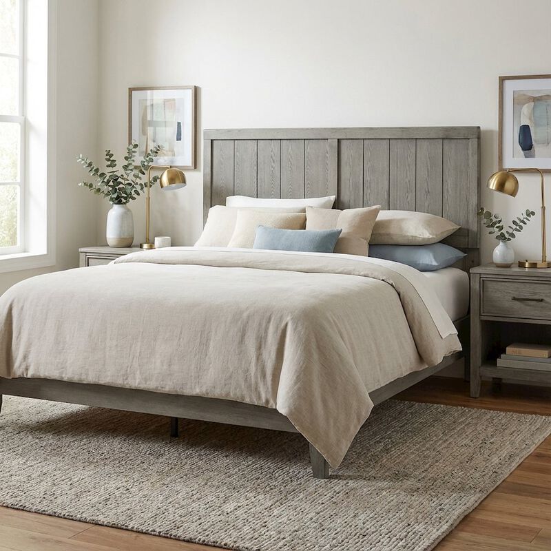 Wood King Headboard with Sturdy Construction and Classic Design for Bedroom image number 3