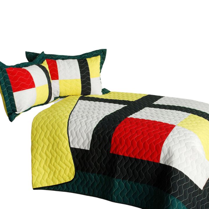 3-Piece Vermicelli Quilted Geometric Patchwork Quilt Set with Matching Shams