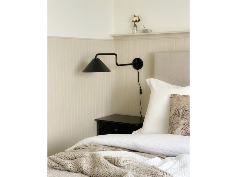 Brianna Plug-In Sconce image number 3