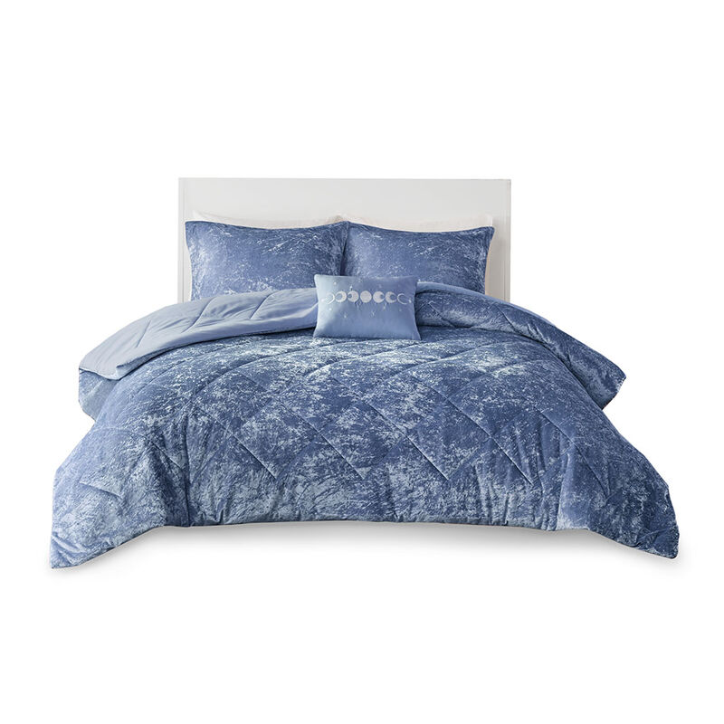 Gracie Mills Eirlys Velvet Comforter Set