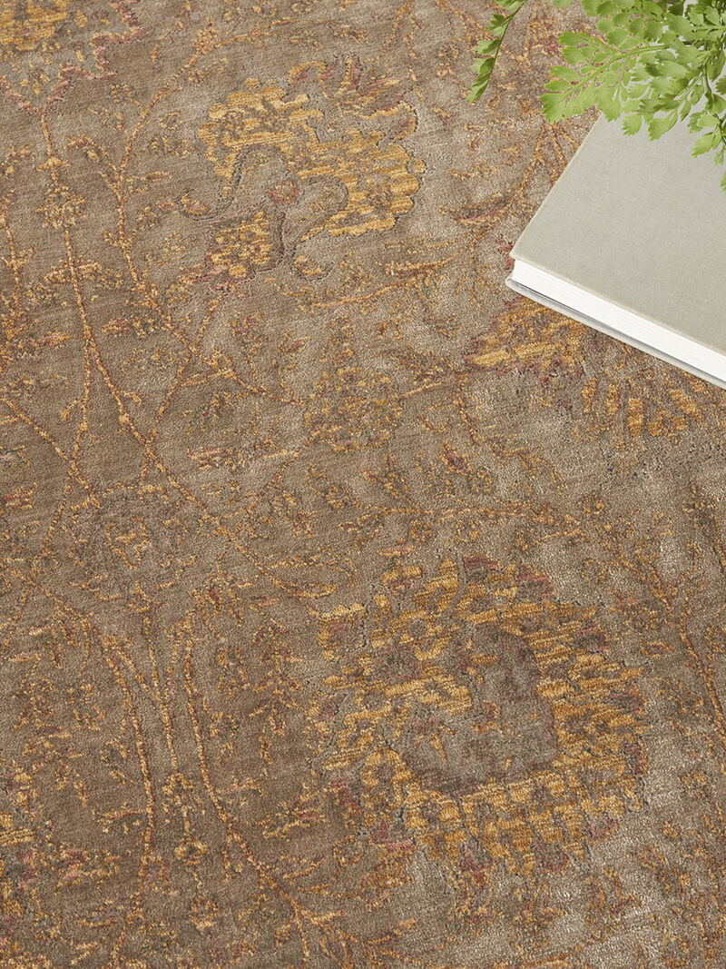 Luxurious LRS02 Taupe 2' x 3' Rug