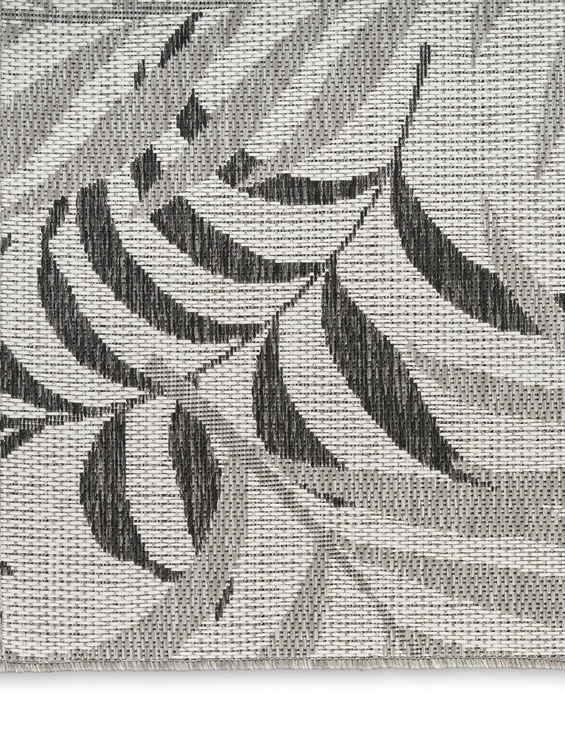 Garden Oasis GOA01 Gray 10' x 14' Rug