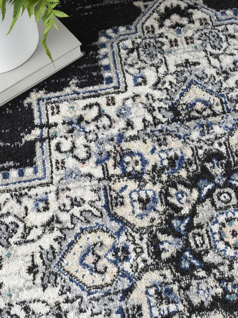 Passion PSN03 Black/Ivory 5'3" x 7'3" Rug