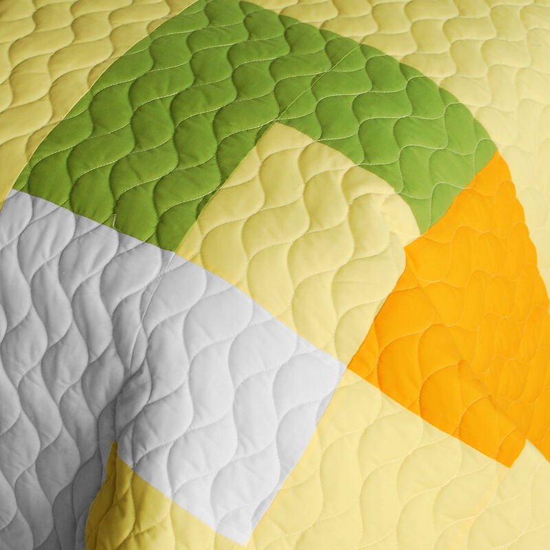 3-Piece Quilted Patchwork Plaid Quilt Set Lightweight Bedding image number 2