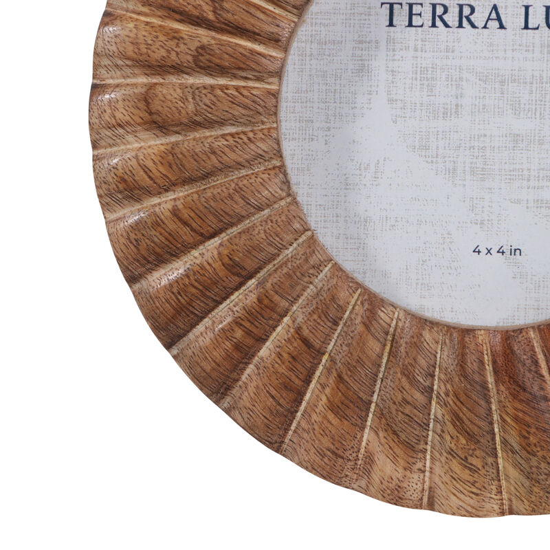 4x4" Ribbed Wood Round Photo Frame, Natural image number 4