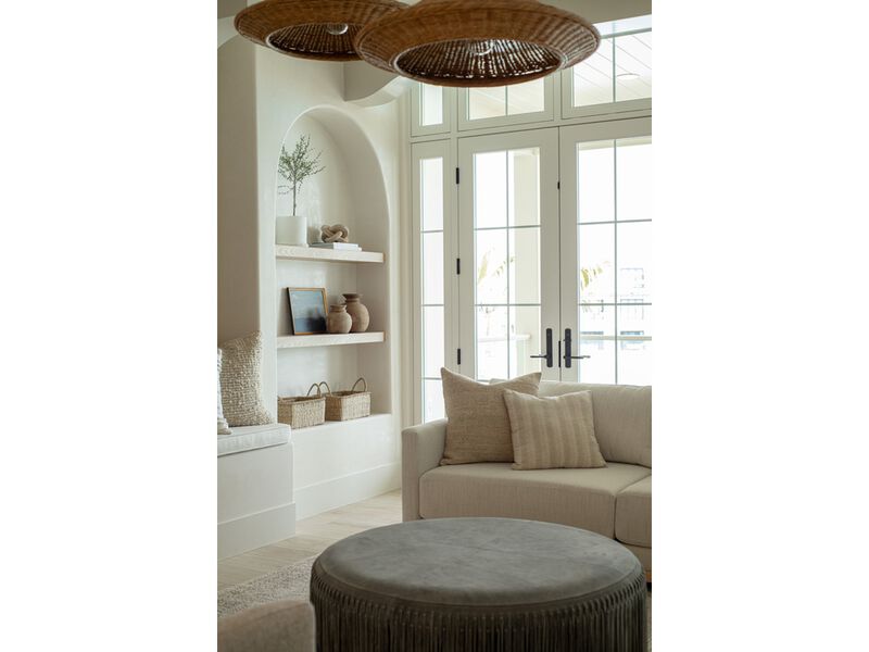 Baychester Pendant image number 6