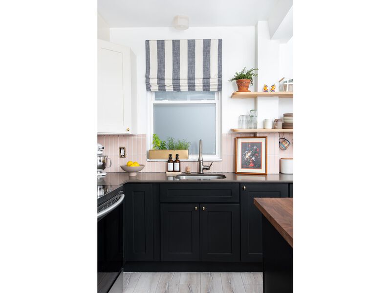 Loris Flush Mount Light image number 3