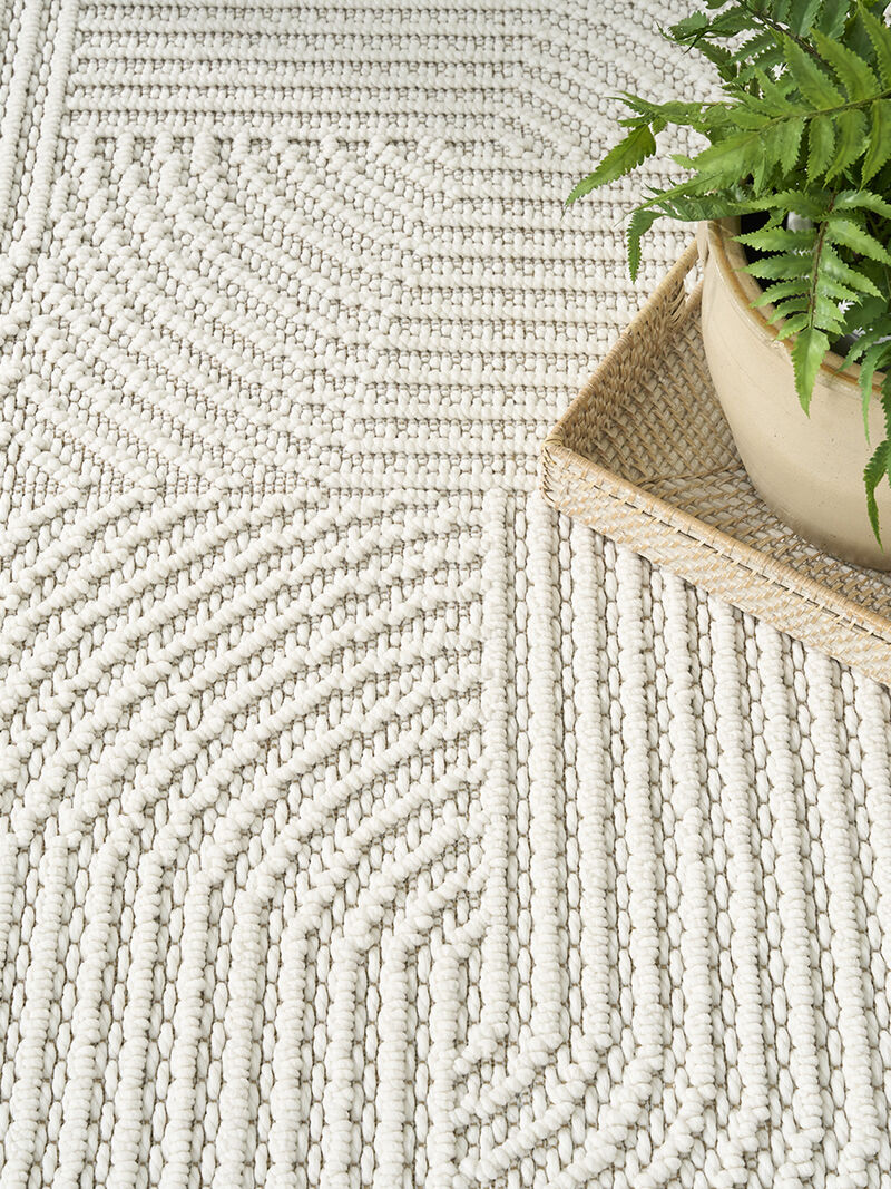Natural Texture NTX02 Ivory 5'3" x 7' Rug
