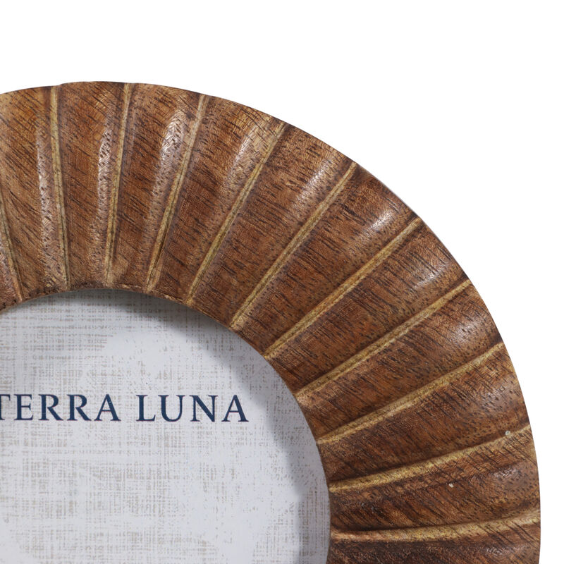 4x4" Ribbed Wood Round Photo Frame, Natural image number 5