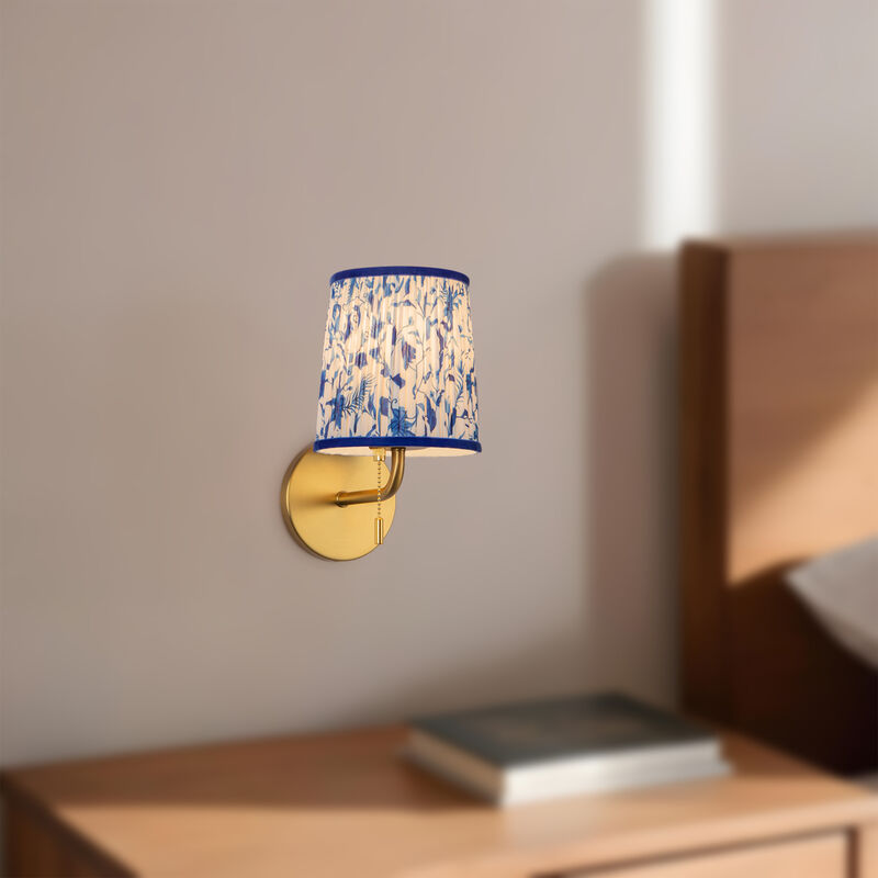 Scout 10-in Damp-Rated Wall/Vanity Light with Patterned Pleated Linen Shade image number 1