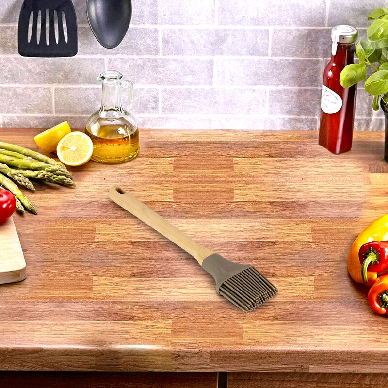 Martha Stewart Silicone Basting Brush in Gray