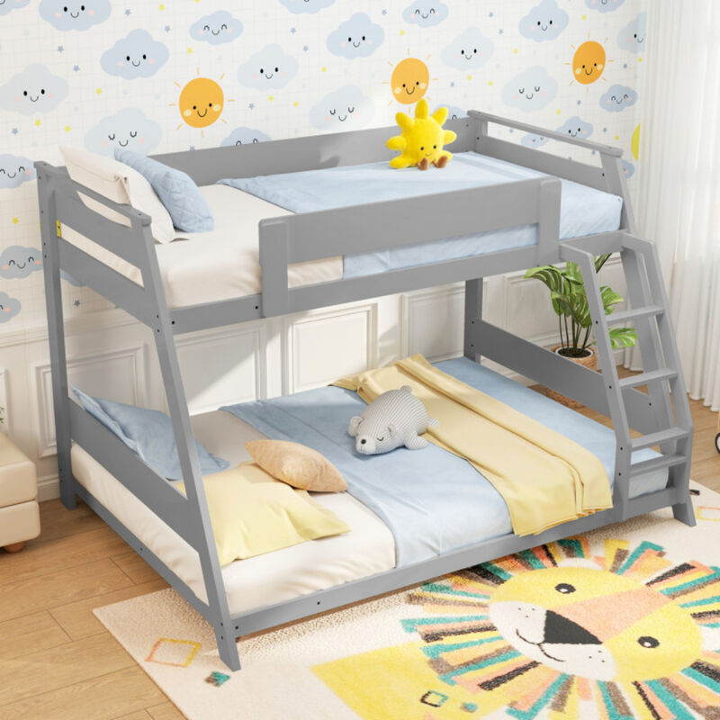 Low Bunk Bed with Reversible Ladder