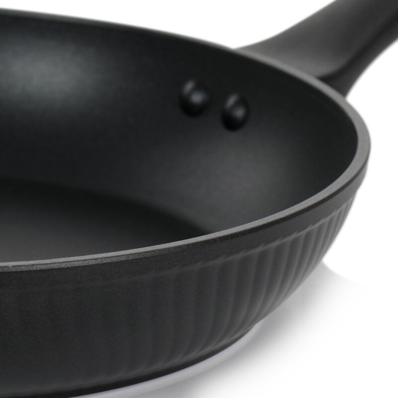Oster Kono 11 Inch Aluminum Nonstick Frying Pan in Black
