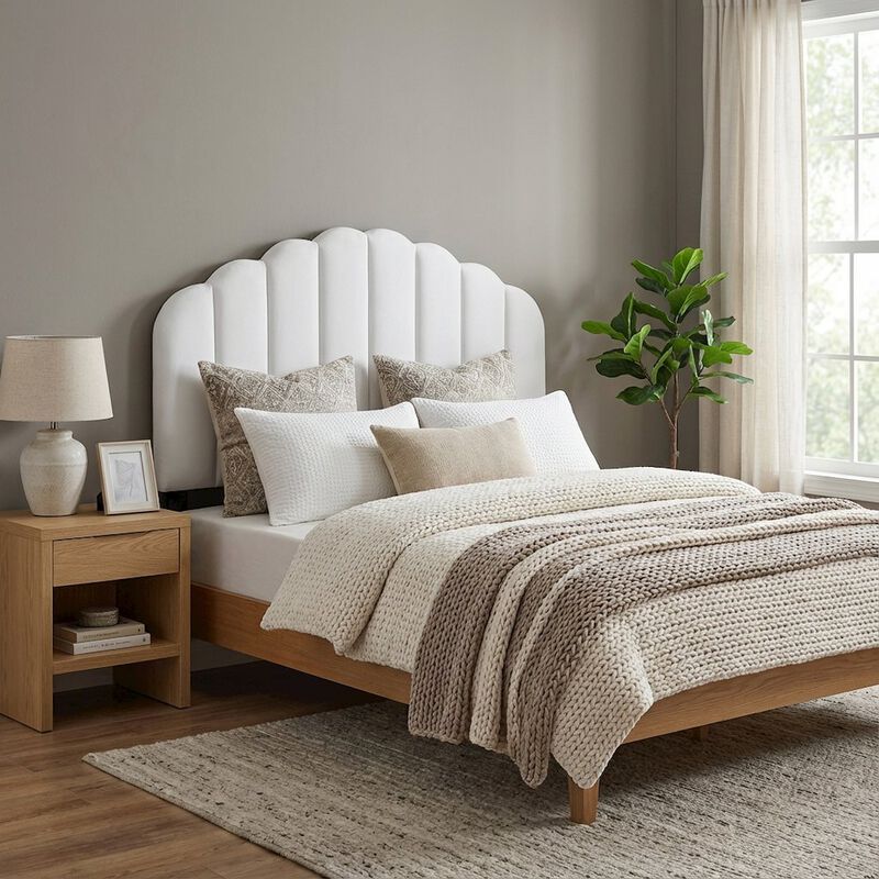 Performance Velvet Full/Queen Headboard in Plush Upholstery, Sturdy Frame Design image number 4