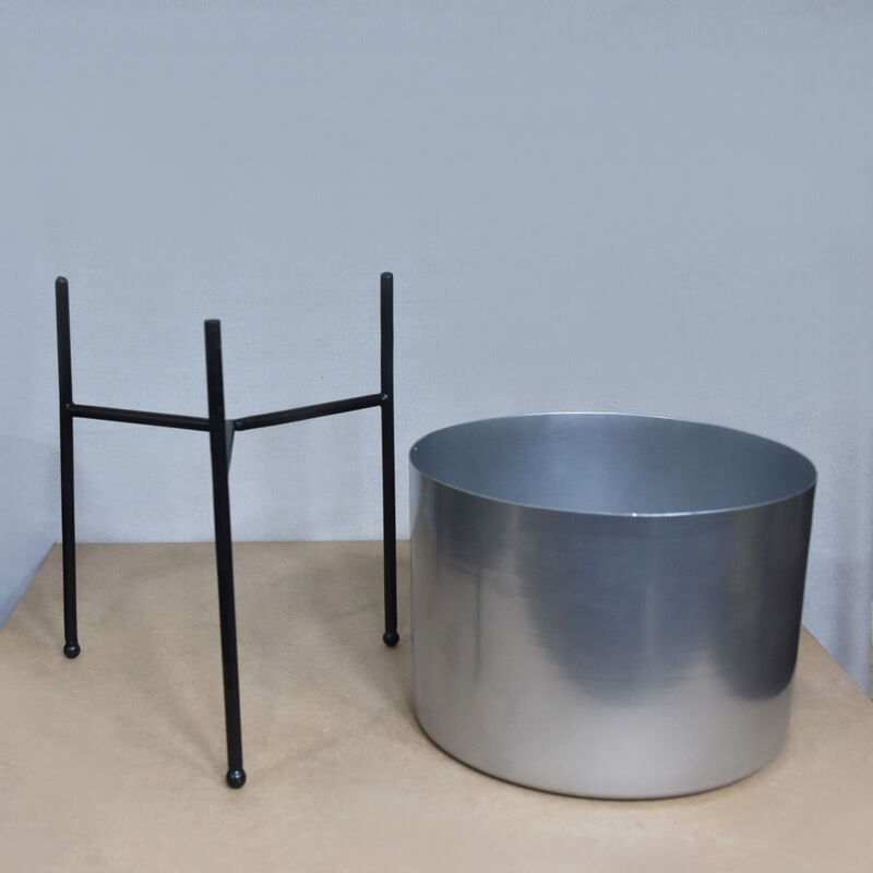 Handmade 100% Iron Round Modern Silver Coated Color 4.2 x 8 x 8 Inches Planters Pot 1014 BBH Homes