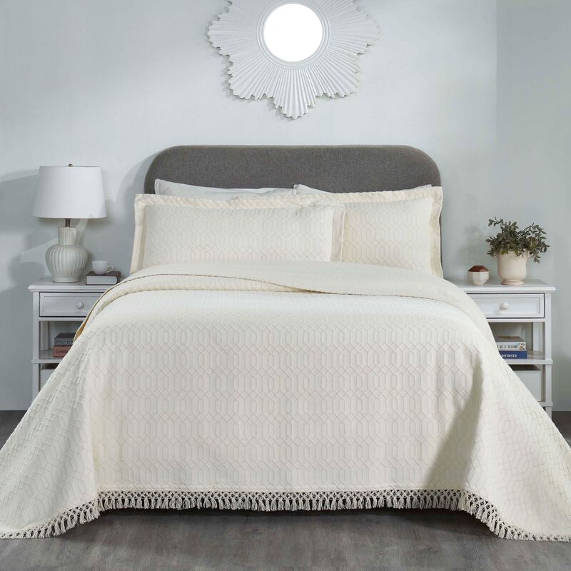 Geometric Fringe Cotton Bedspread Set, 3-Piece Lightweight Comfort image number 0
