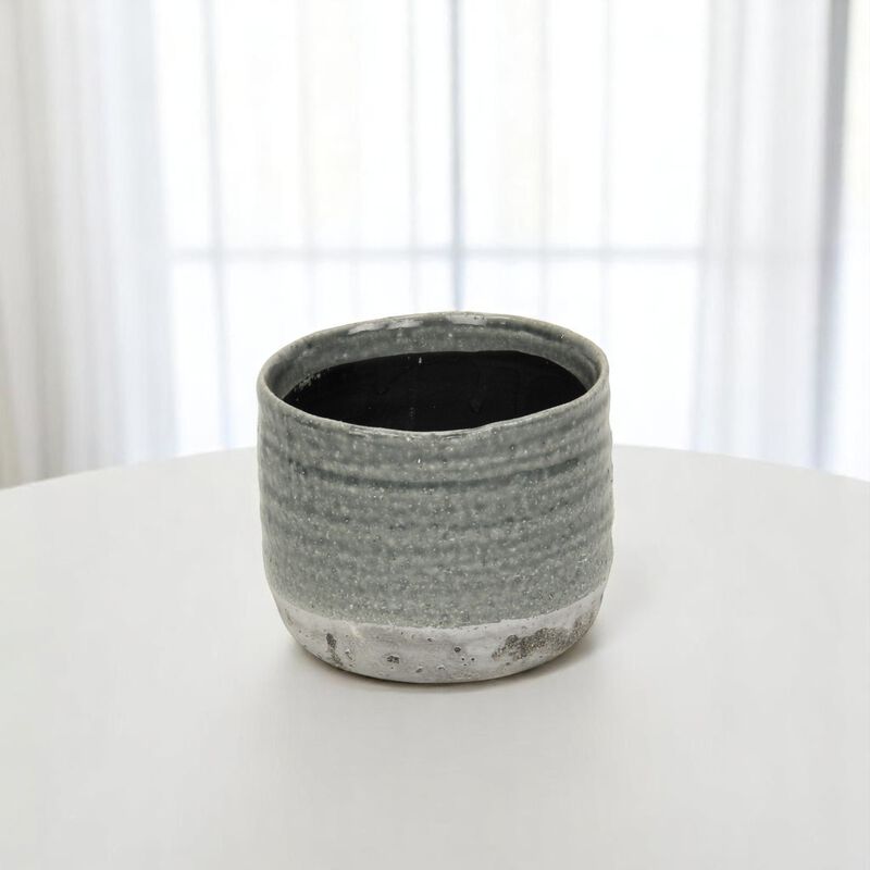 HomeRoots Gray Ceramic 19 Ounce Two Toned Round Distressed Pot Planter image number 1