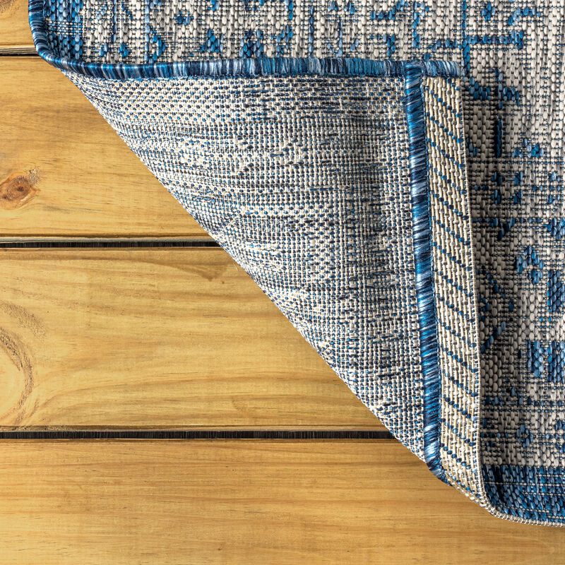 Sinjuri Medallion Textured Weave Area Rug