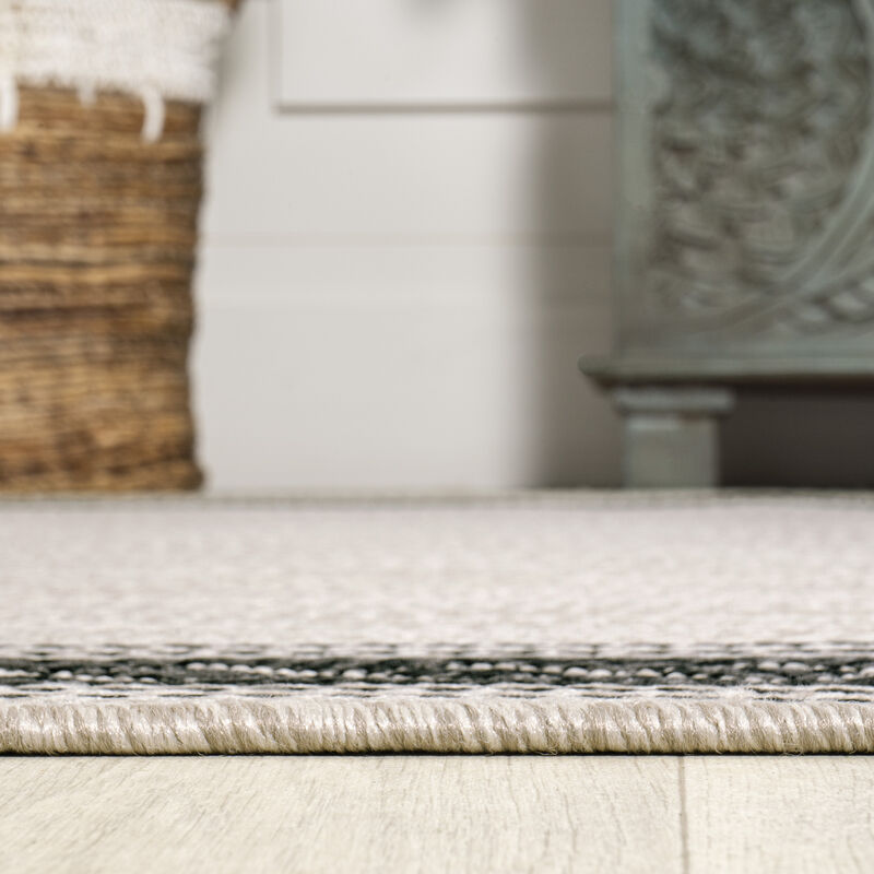 Lucia Classic Diamond Border Indoor/Outdoor Area Rug