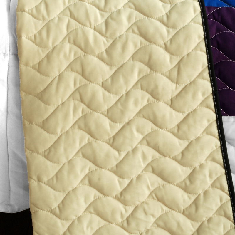 3 Pieces Reversible Geometric Quilt Set with Vermicelli Stitching image number 3