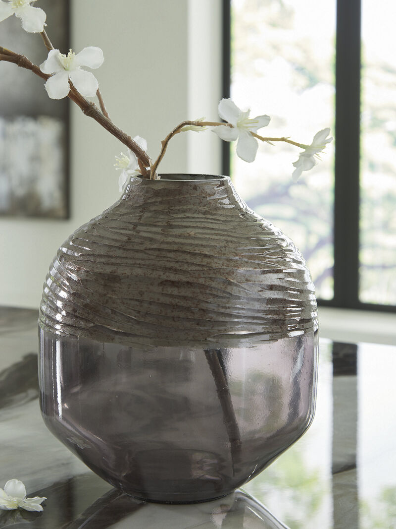 Harpwick Vase image number 1