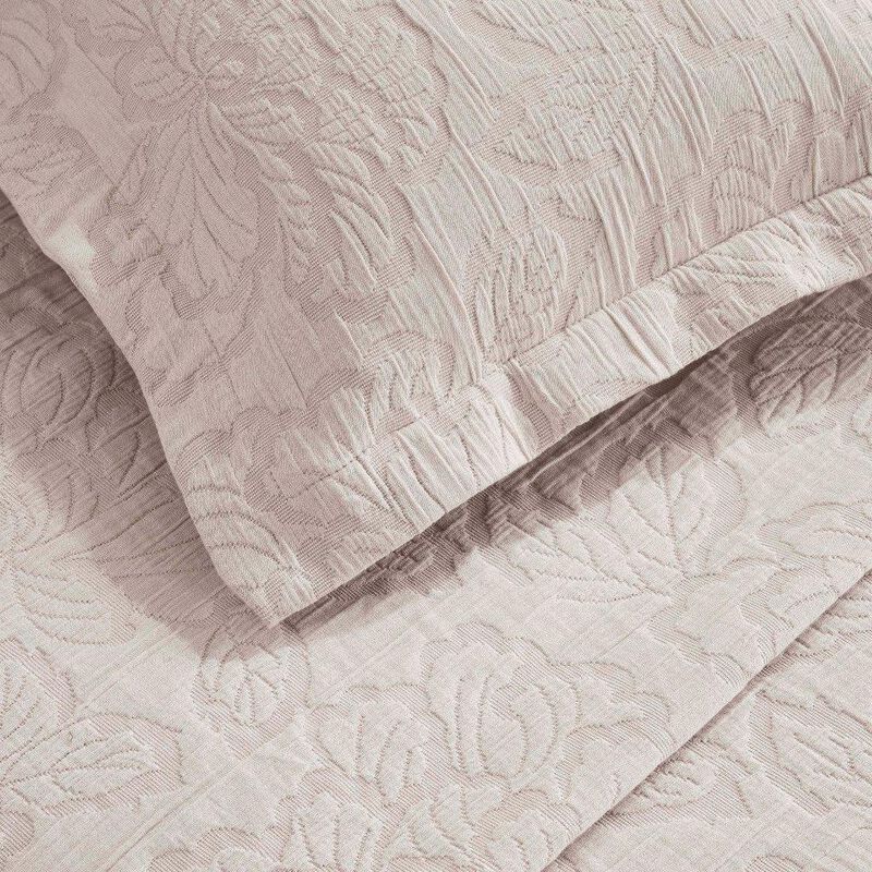 3-Piece Cotton Matelasse Bedspread Set with Floral Design image number 2