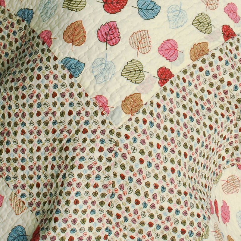 3-Piece Cotton Quilted Dots Printed Quilt Set with Matching Pillow Shams for Stylish Bedroom Decor image number 4