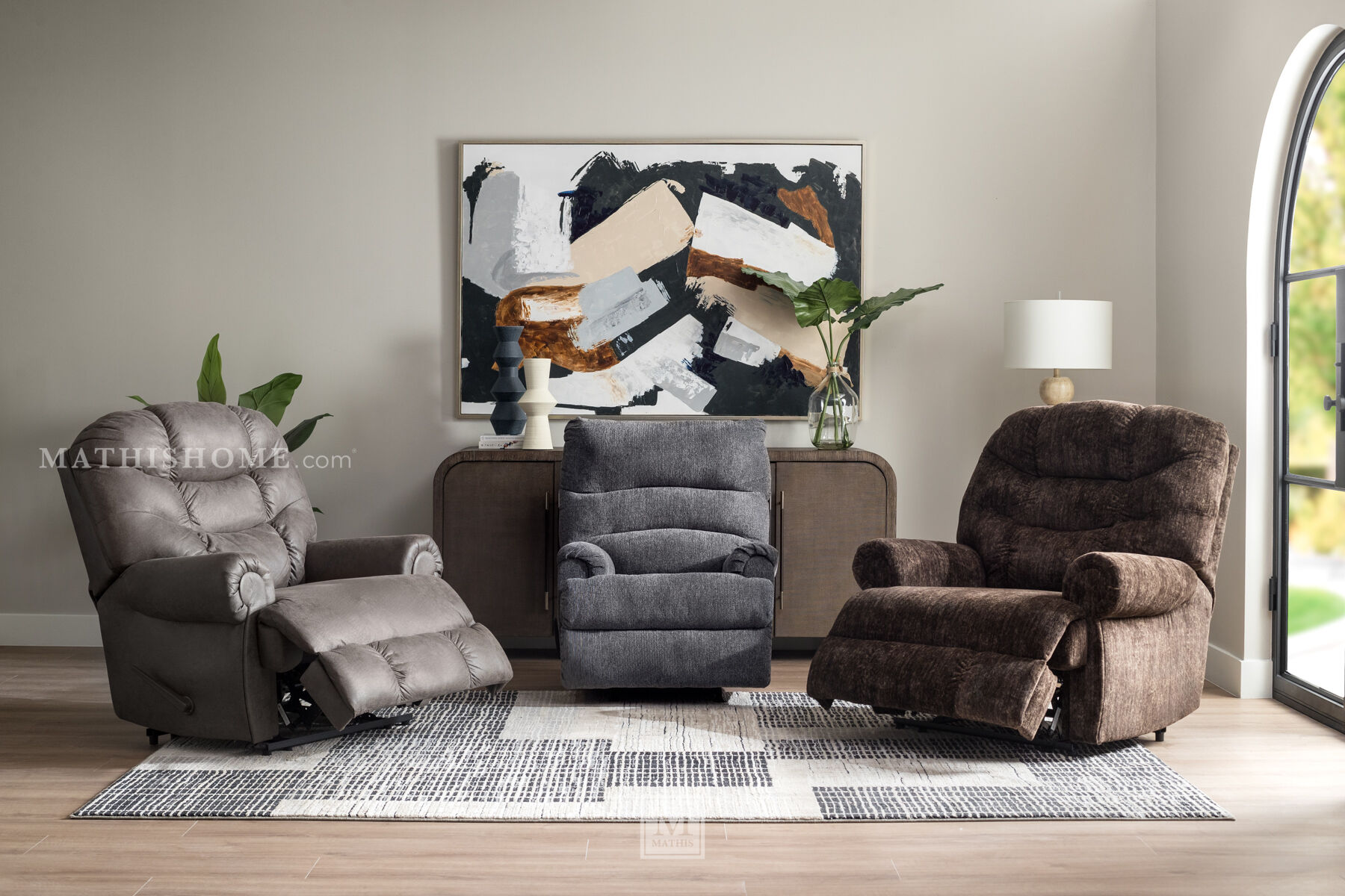 Camera Time Oversized Manual Recliner | Mathis Home
