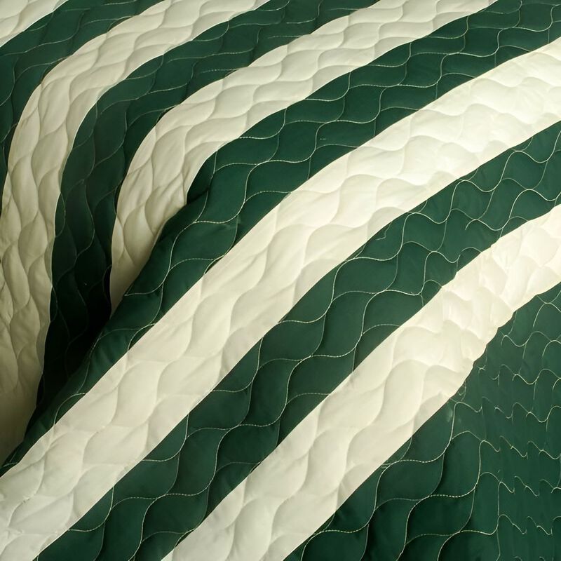 3-Piece Vermicelli Quilted Patchwork Quilt Set Soft Bedding image number 2