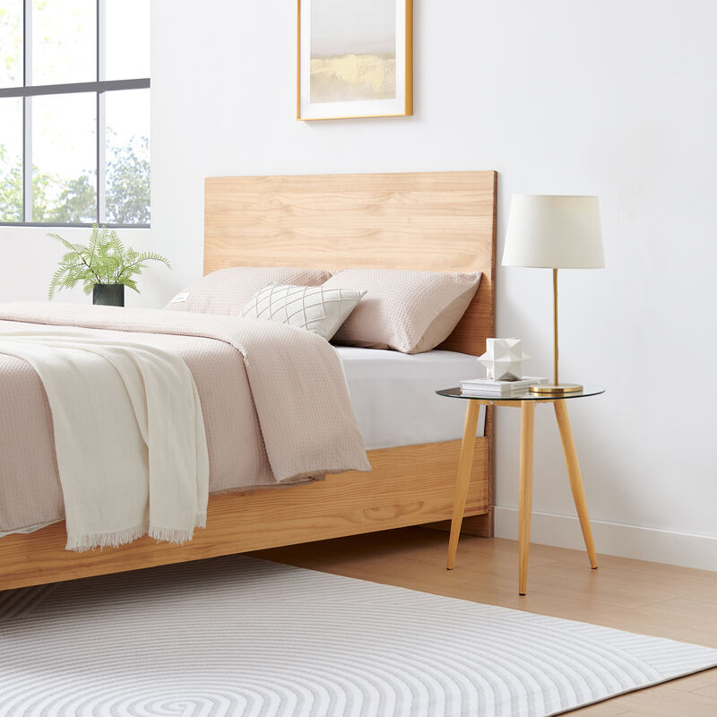 Van Beuren Side Table with Modern Metal Taper Legs and Clear Glass Tabletop