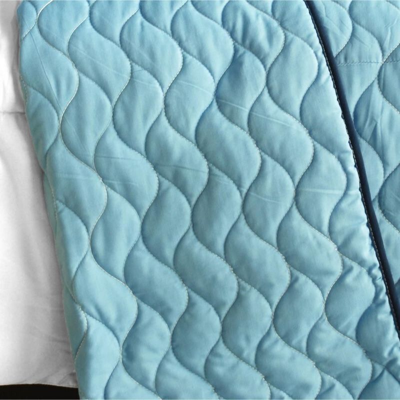 3-Piece Vermicelli Quilted Patchwork Plaid Quilt Set with Matching Pillow Shams image number 2