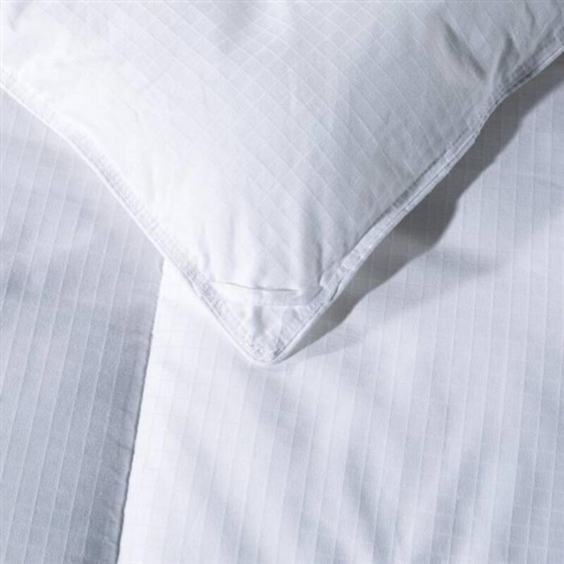 Hivvago Queen Size All Seasons Soft White Polyester Down Alternative Comforter