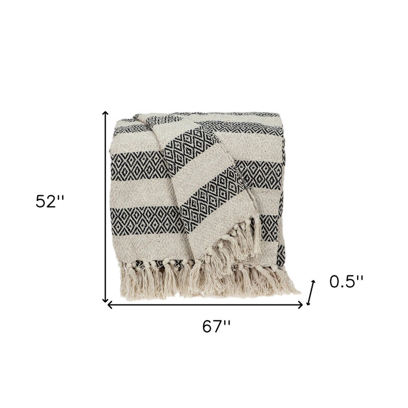 HomeRoots Black and Beige Diamond Weave Soft Cotton Handloom Throw image number 5