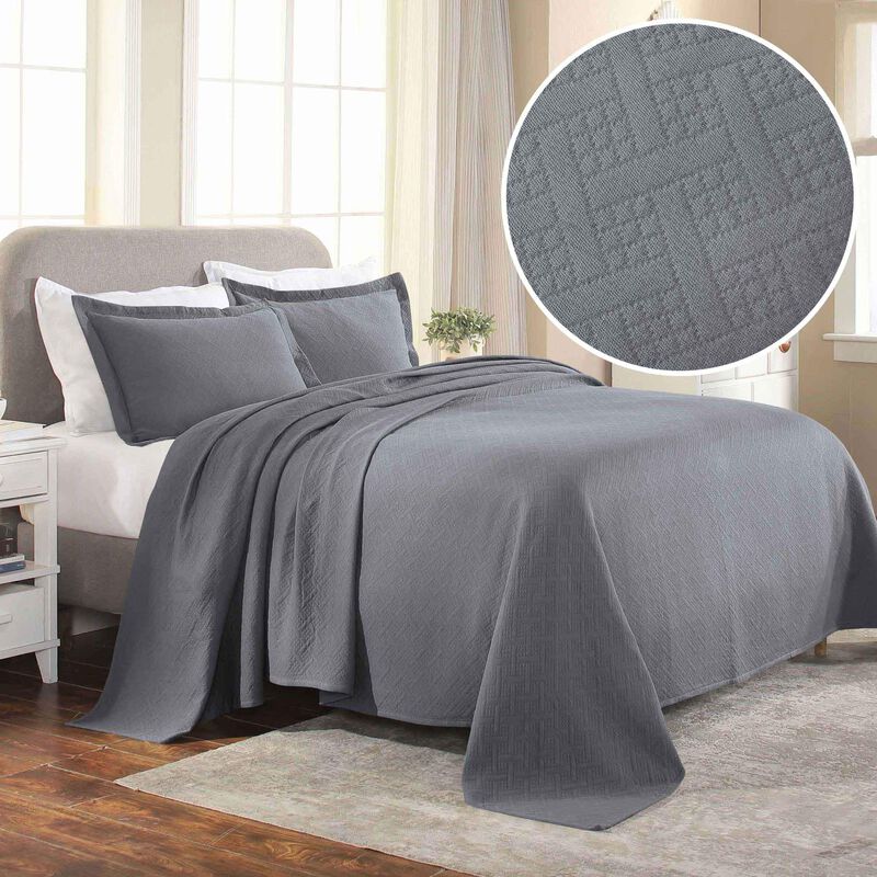 Lightweight Cotton Matelasse Bedspread Set with Matching Shams image number 2