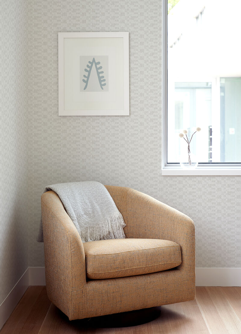 Kositra Silver Distressed Texture Wallpaper image number 1