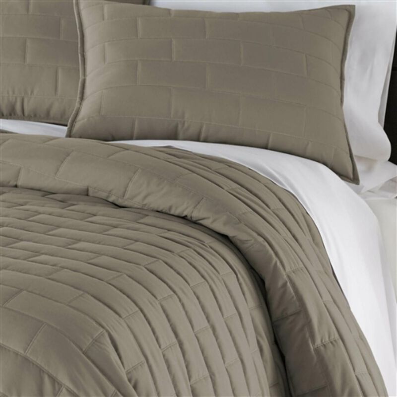 Hivvago King/Cal King Modern Brick Stitch Microfiber Reversible 3 Piece Comforter Set in Taupe