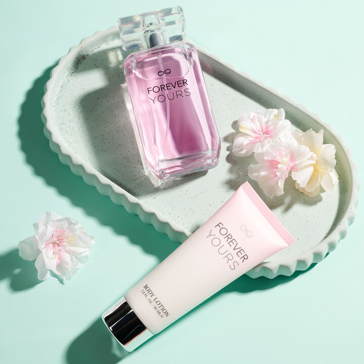 Forever Yours Womens Bath and Body Beauty Set