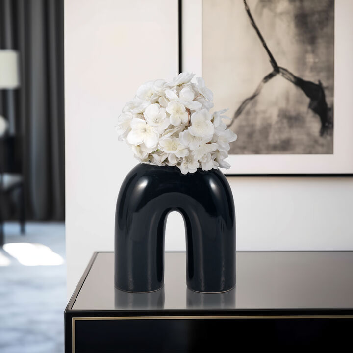 Horseshoe Modern Solid Vase