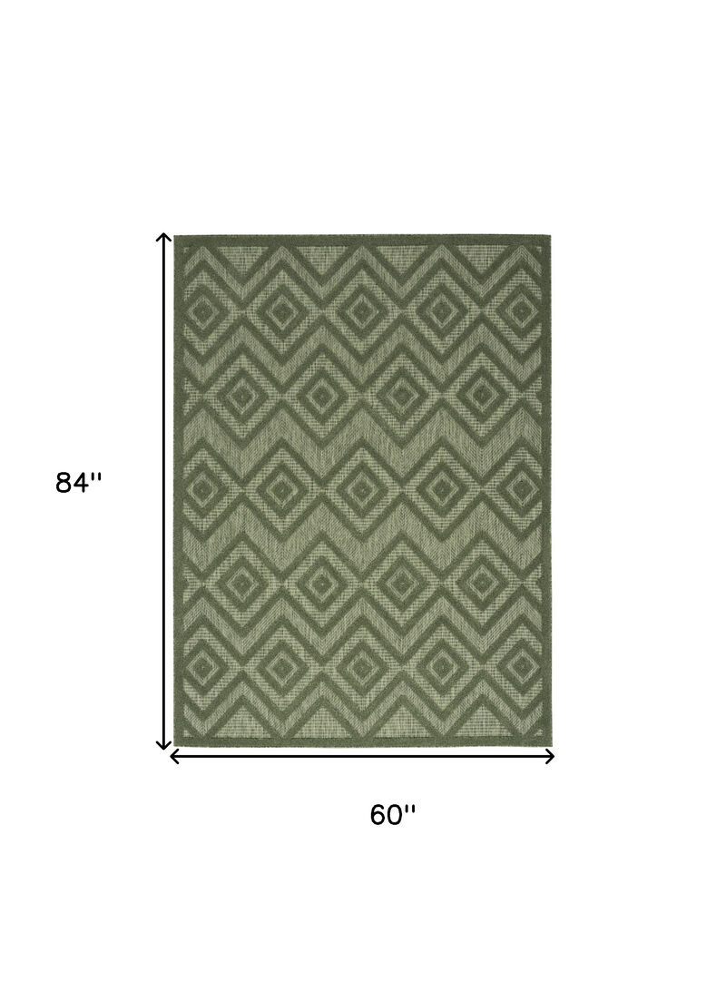 HomeRoots Geometric Indoor Outdoor Area Rug image number 4