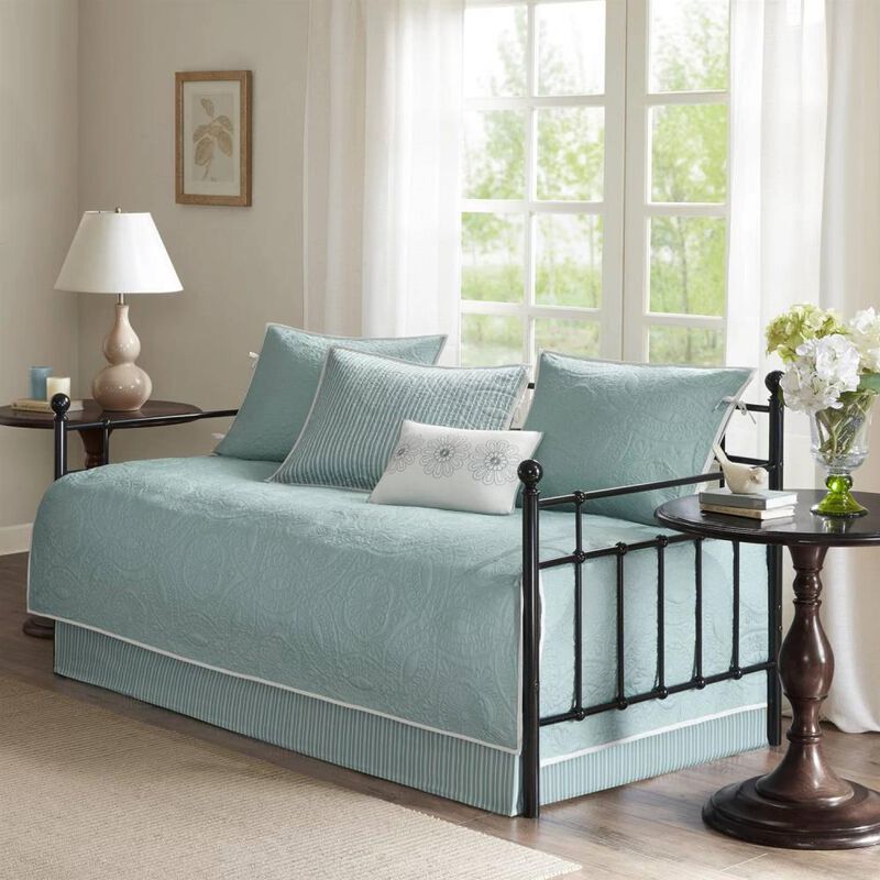 Hivvago 6-Piece Farmhouse Quilted Seafoam Blue Green Teal Reversible Daybed Cover Set