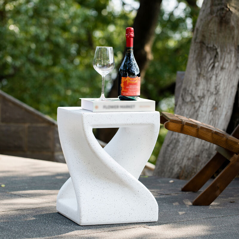 Voplat End Table image number 3
