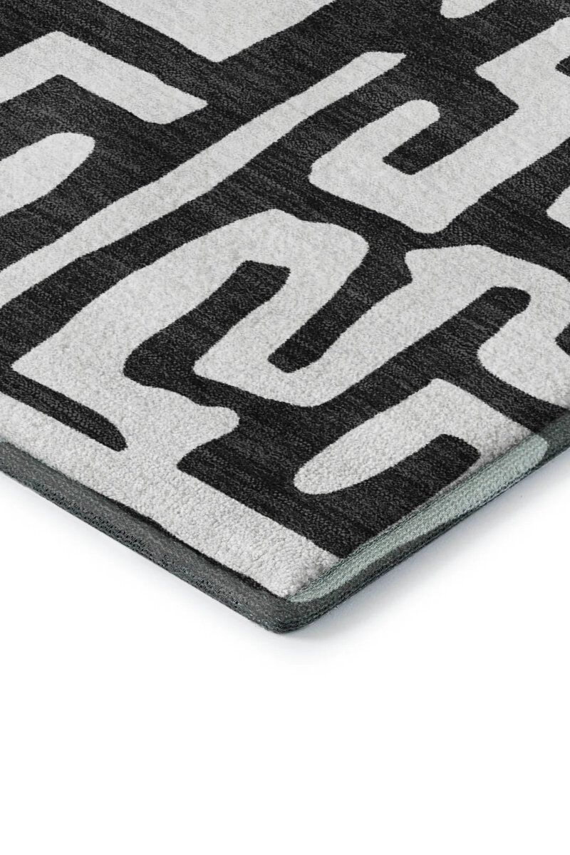 The Reserve TR1 Black 8' Round Rug image number 3