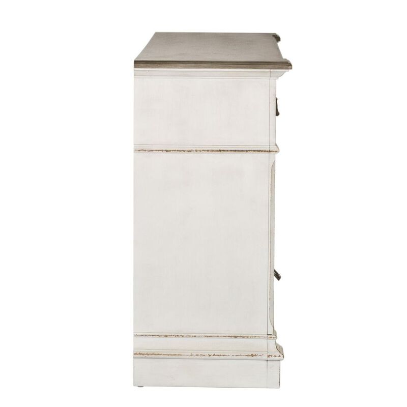 Liberty Furniture Abbey Park 7 Drawer Dresser in Antique White image number 2