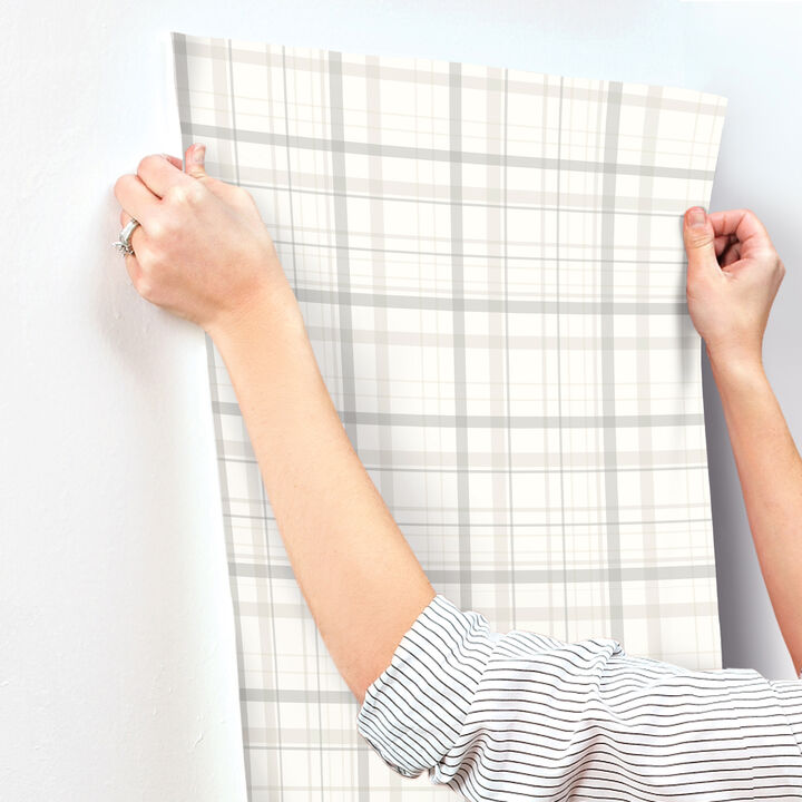 Burgess Light Grey Plaid Wallpaper