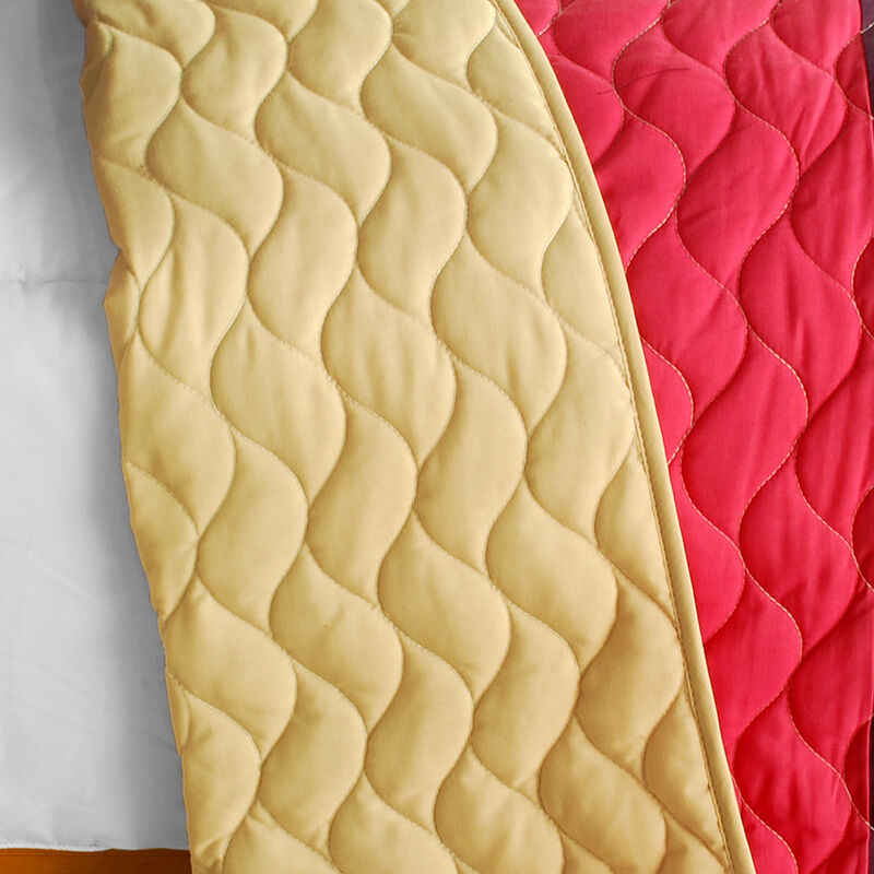 Queen Size 3-Piece Vermicelli Quilted Patchwork Quilt Set with Shams image number 3