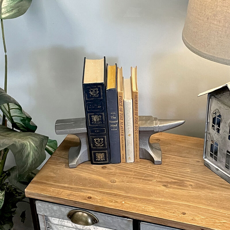 Cast Iron Anvil Bookends Set of 2 with Smooth Flat Top - 8" L Book Holders image number 8