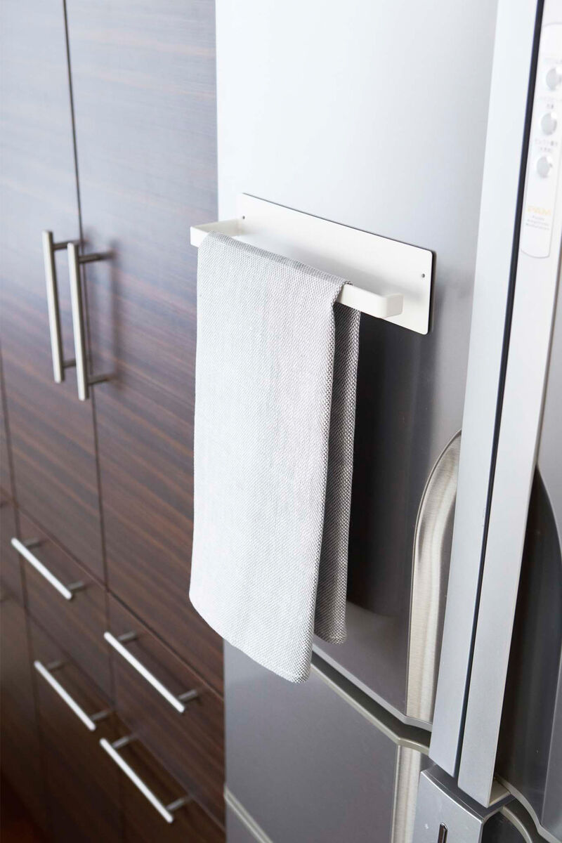 Magnetic Paper Towel Holder