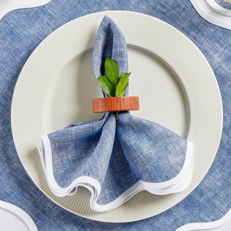 Solino Home Giselle Scallop Edge 100% Linen Dinner Napkins &ndash; Set of 4, 20 in Round, Machine Washable, Holiday and Everyday Dining